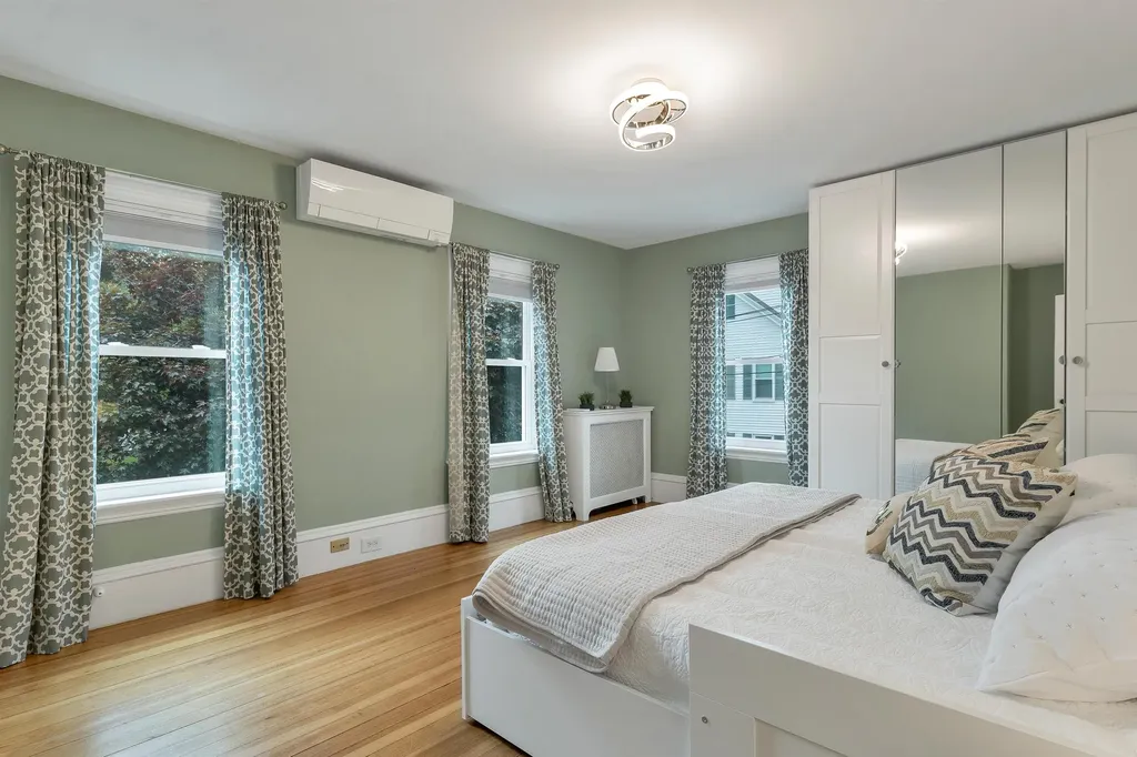 24 Chester Street Amesbury MA 01913