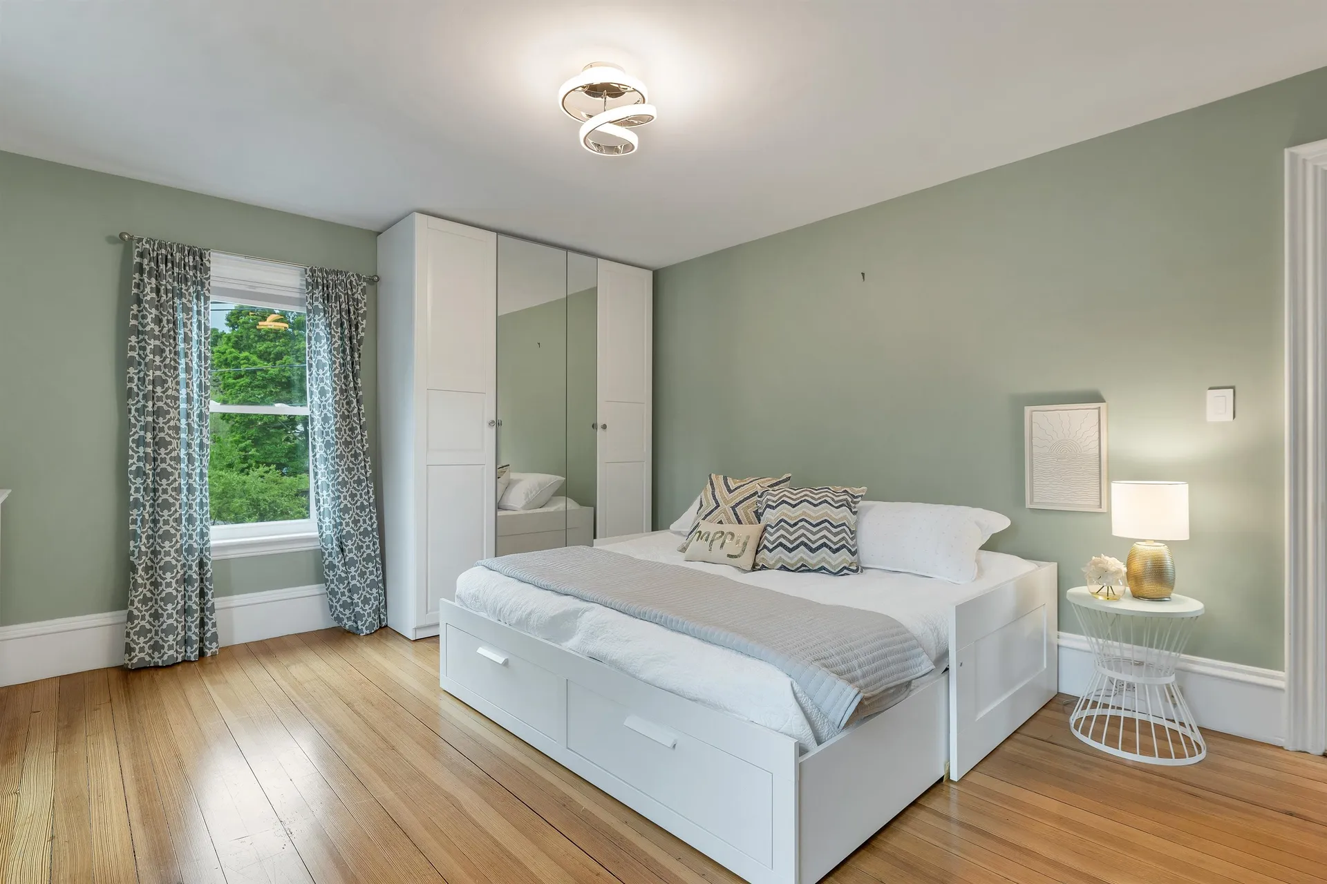 24 Chester Street Amesbury MA 01913