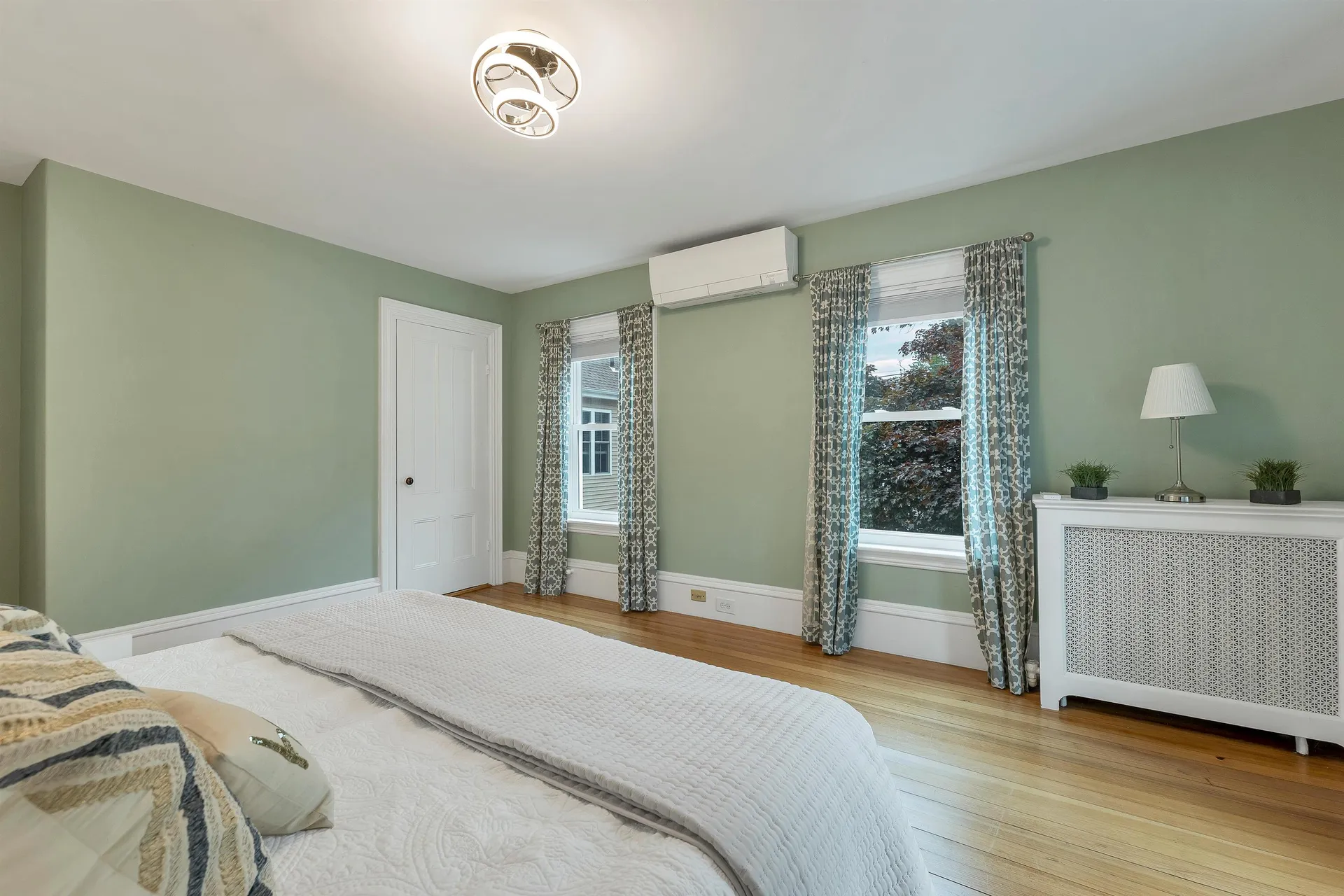 24 Chester Street Amesbury MA 01913