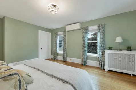 24 Chester Street Amesbury MA 01913