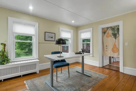24 Chester Street Amesbury MA 01913
