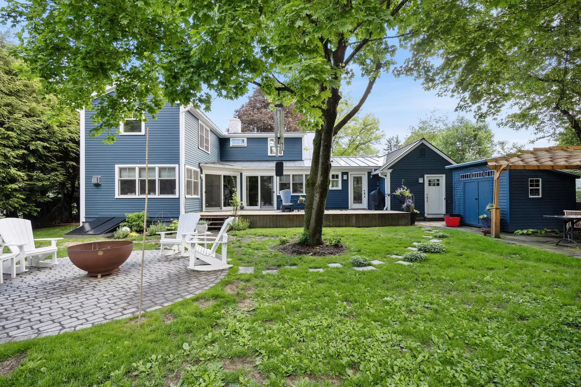 3 Lewin Road Hanover NH 03755