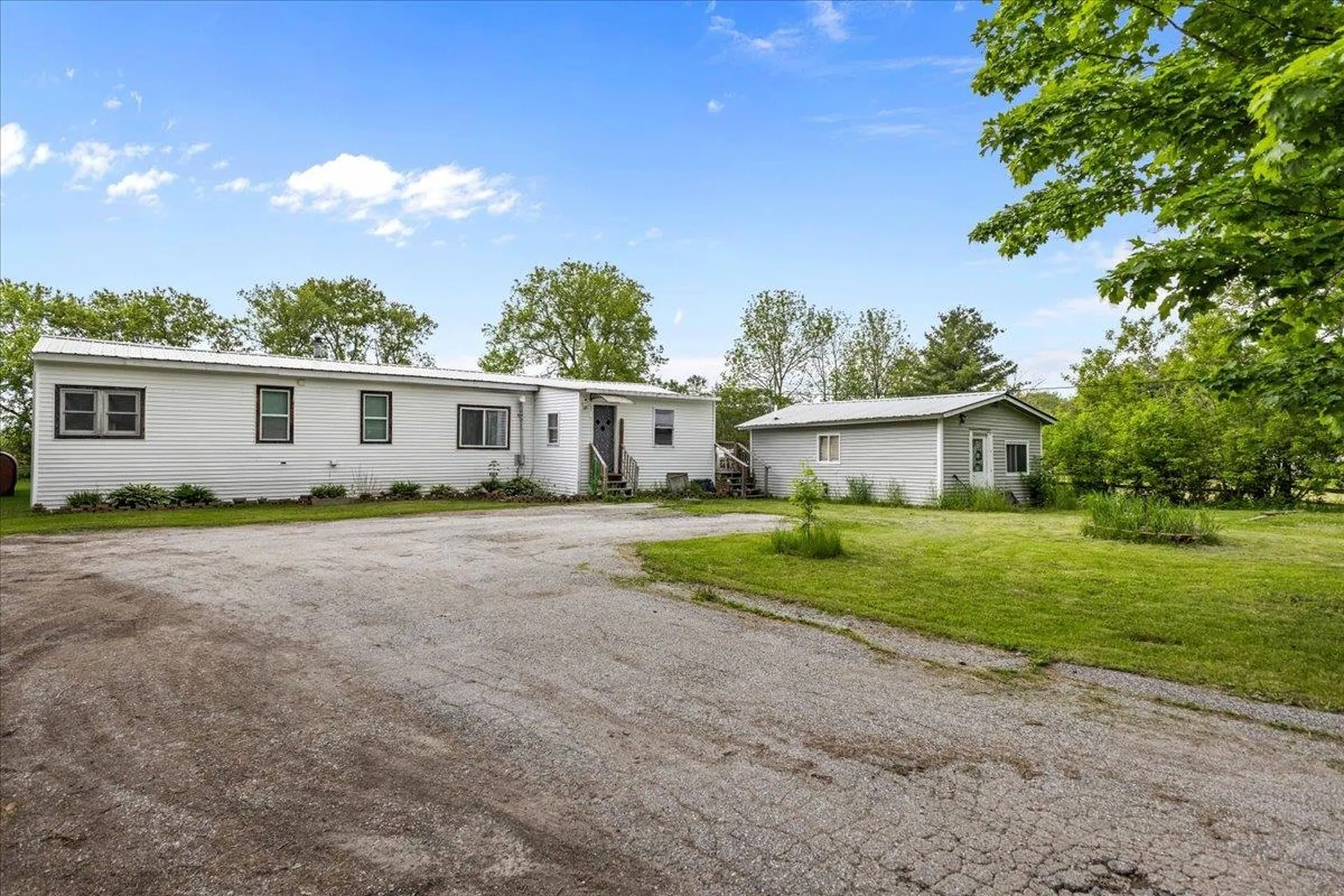24 Pearl Ave Extension St. Albans Town VT 05478