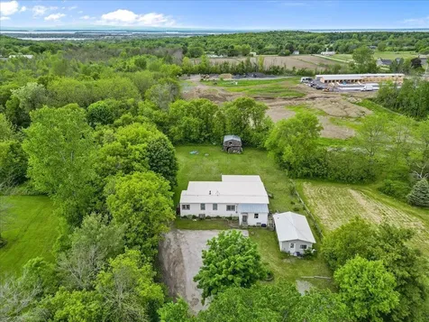 24 Pearl Ave Extension St. Albans Town VT 05478
