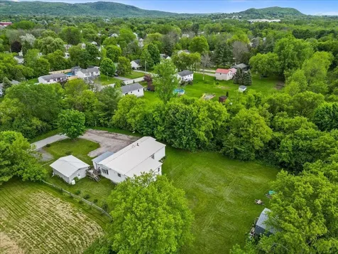 24 Pearl Ave Extension St. Albans Town VT 05478