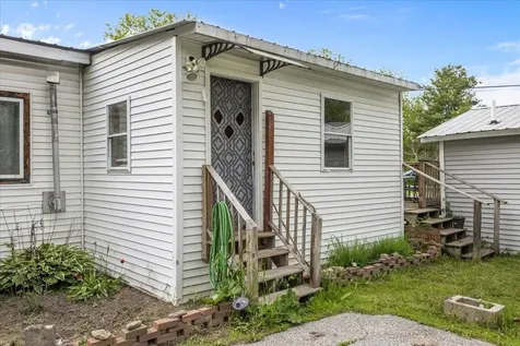 24 Pearl Ave Extension St. Albans Town VT 05478