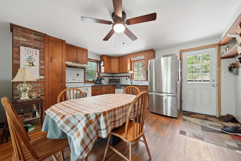 166 Cram Road Weare NH 03281