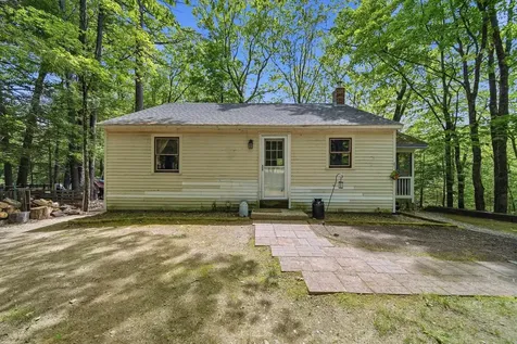 166 Cram Road Weare NH 03281