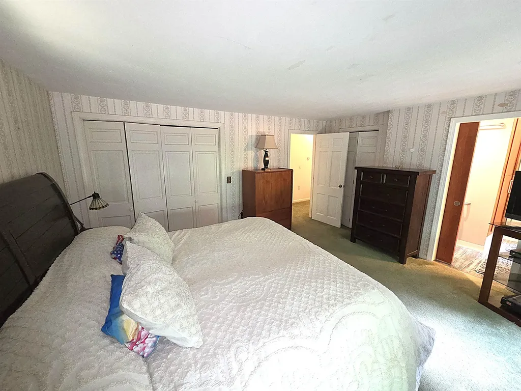 62 Boston Post Road Amherst NH 03031