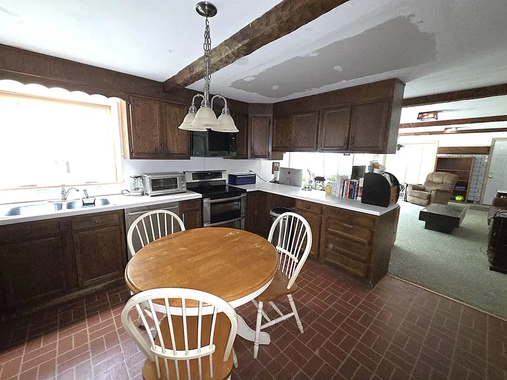 62 Boston Post Road Amherst NH 03031