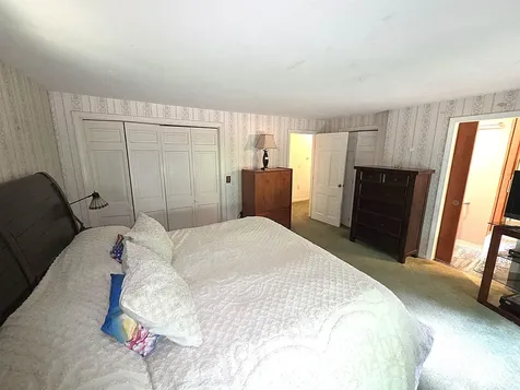 62 Boston Post Road Amherst NH 03031