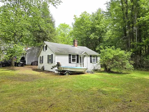 62 Boston Post Road Amherst NH 03031