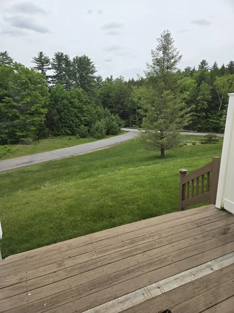 28 Owens Drive Swanzey NH 03446