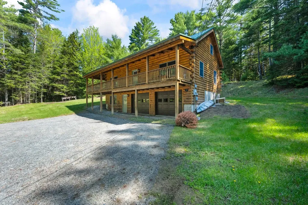 81 Pine Valley Road Bethlehem NH 03574