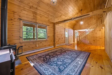 81 Pine Valley Road Bethlehem NH 03574