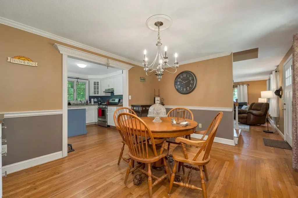 40 Sheldon Road Derry NH 03038