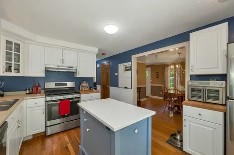 40 Sheldon Road Derry NH 03038