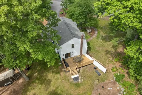 40 Sheldon Road Derry NH 03038