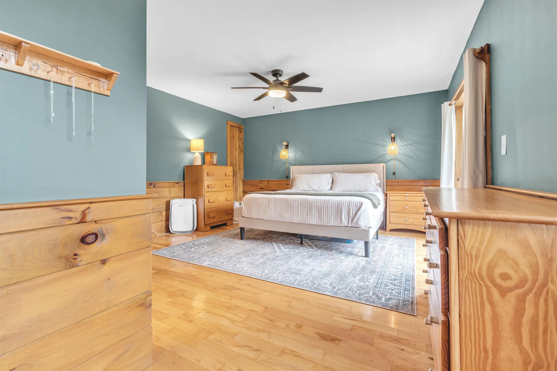 21 King's Row Hillsborough NH 03244