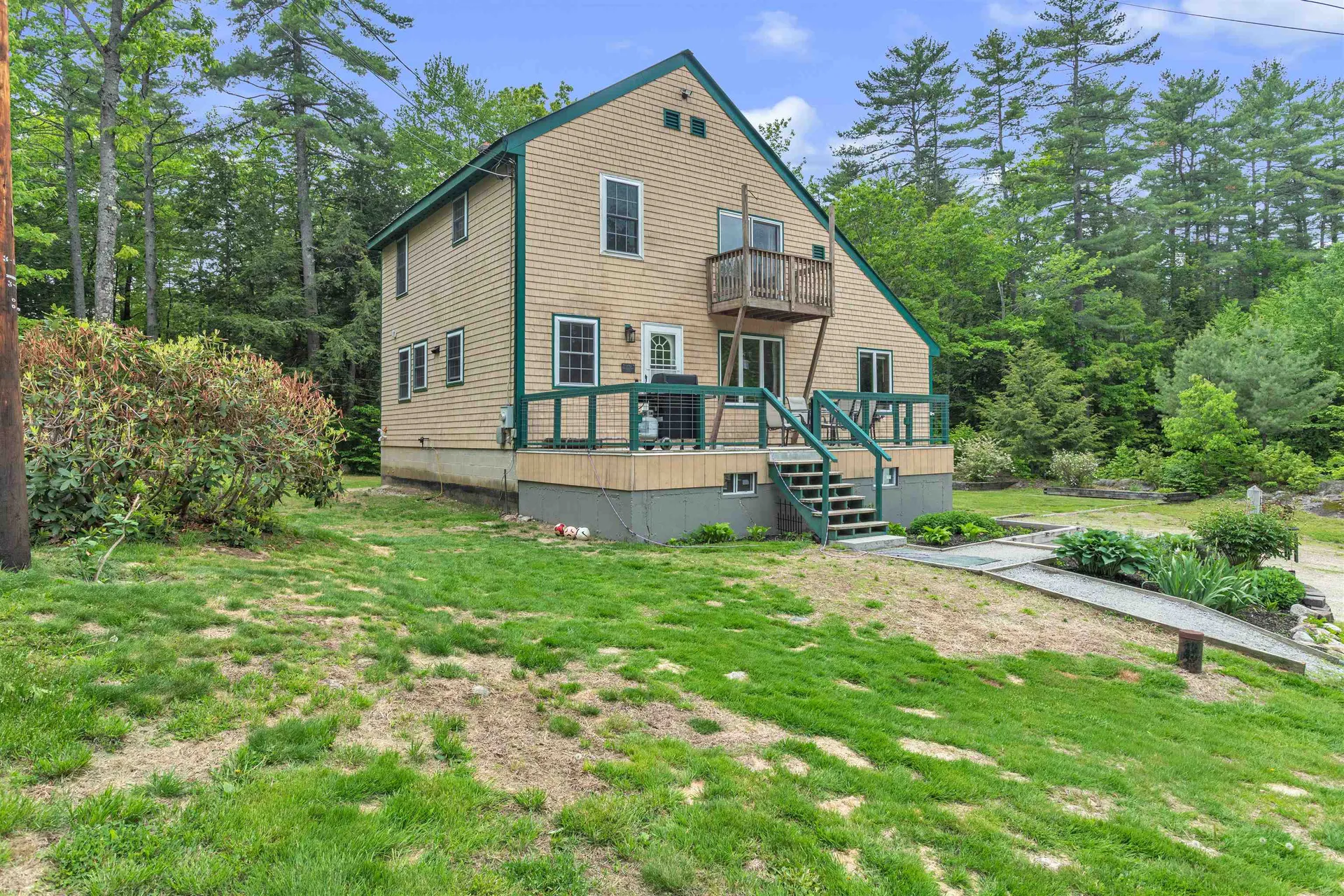 21 King's Row Hillsborough NH 03244