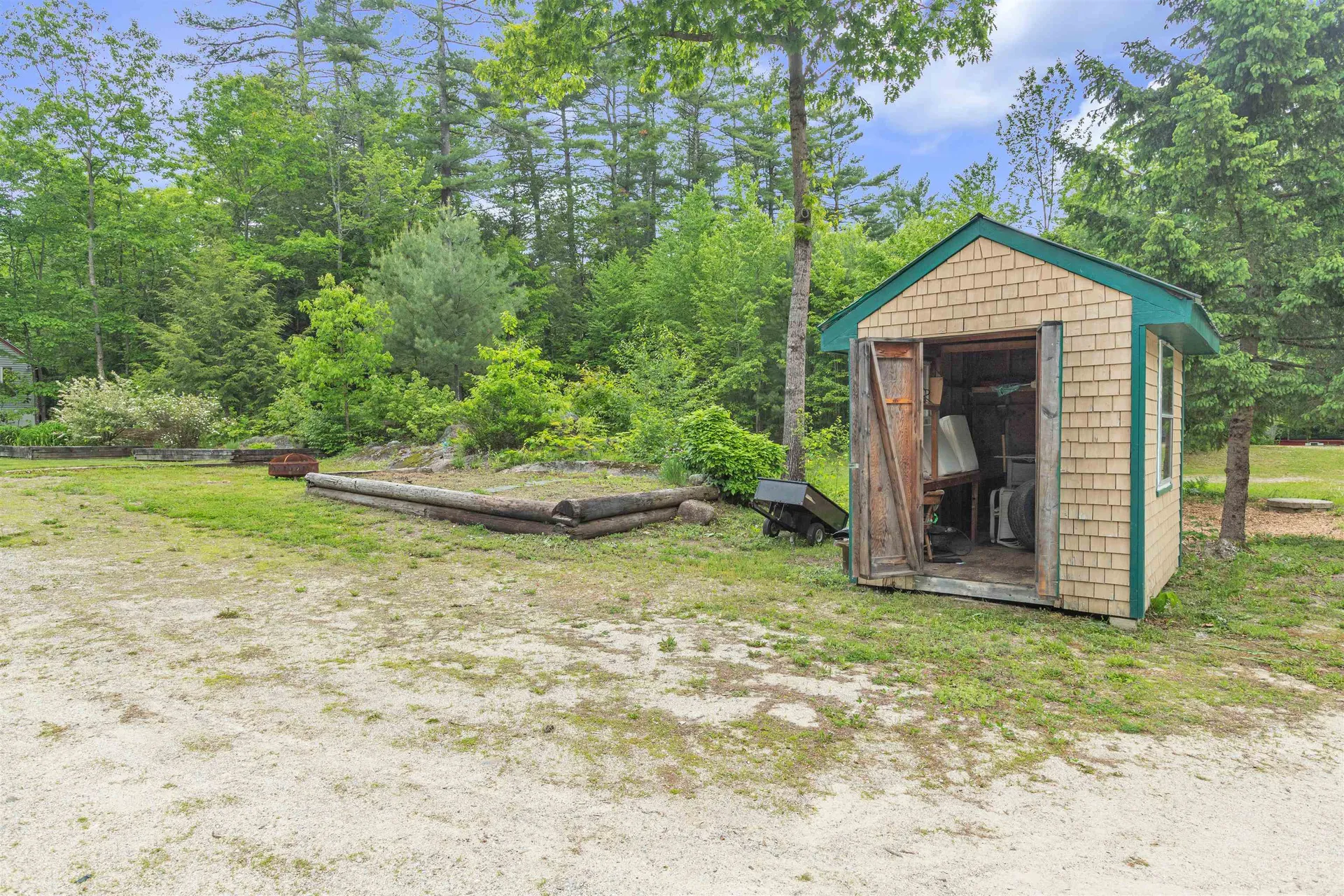 21 King's Row Hillsborough NH 03244