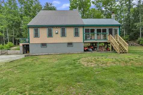 21 King's Row Hillsborough NH 03244