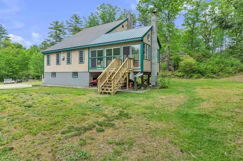 21 King's Row Hillsborough NH 03244
