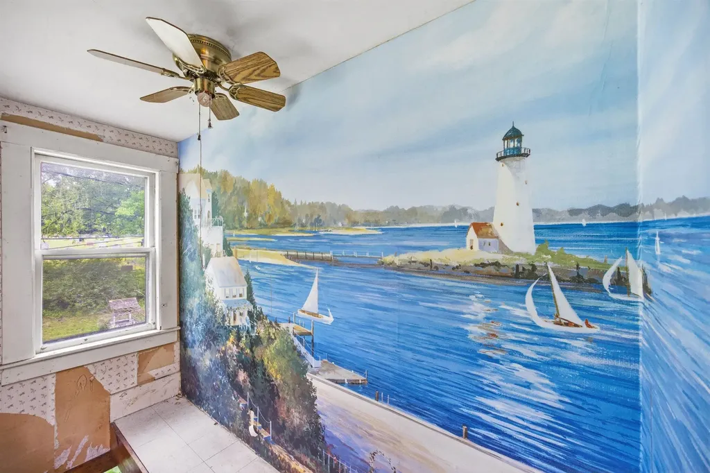 24 Sand Hill Road Hill NH 03243