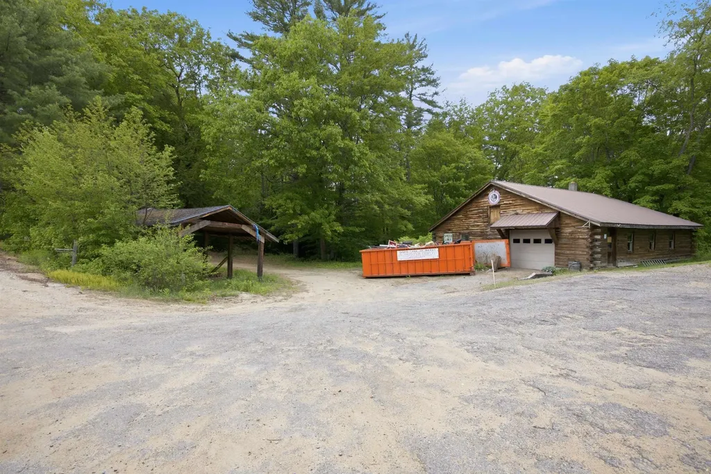 24 Sand Hill Road Hill NH 03243