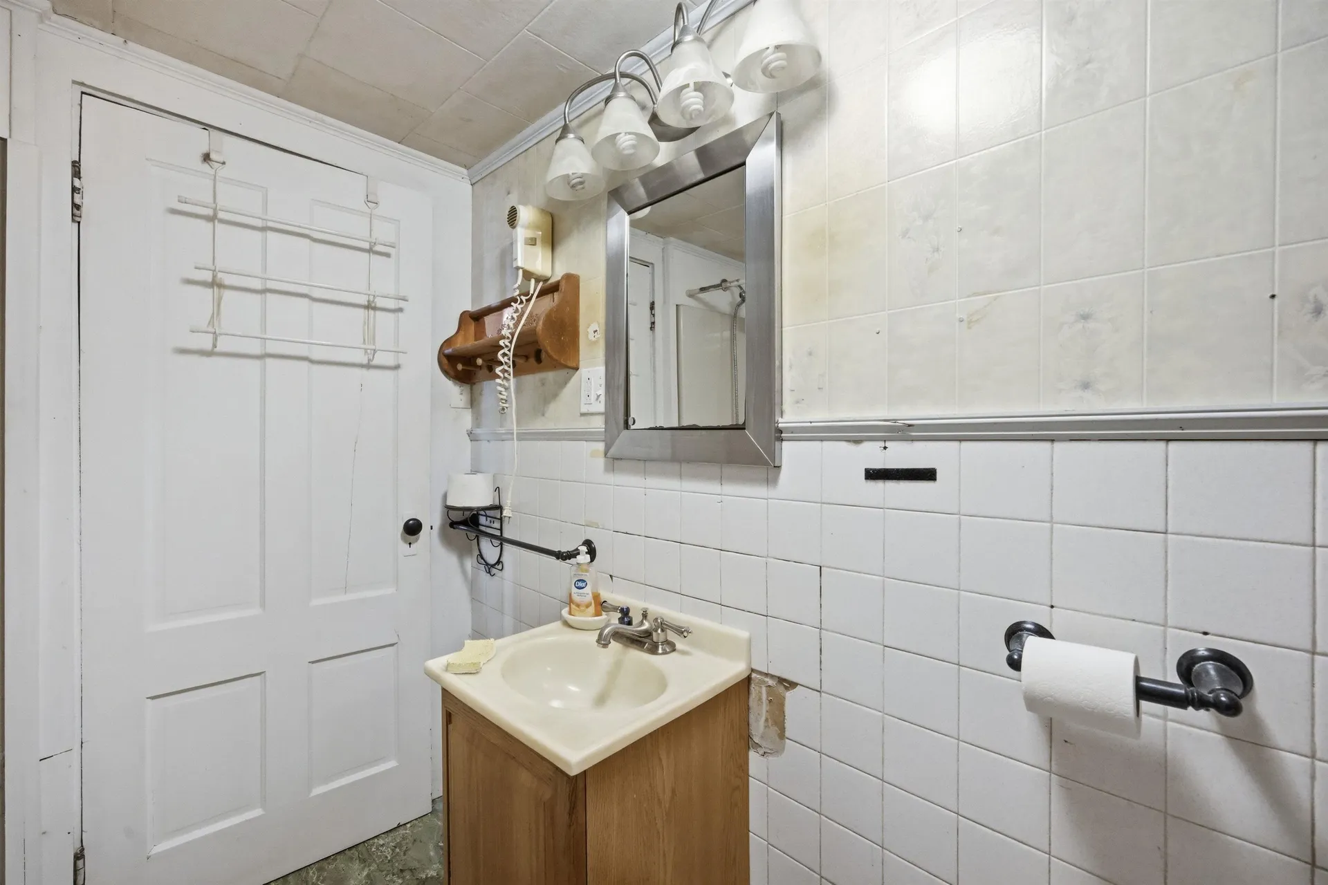 24 Sand Hill Road Hill NH 03243