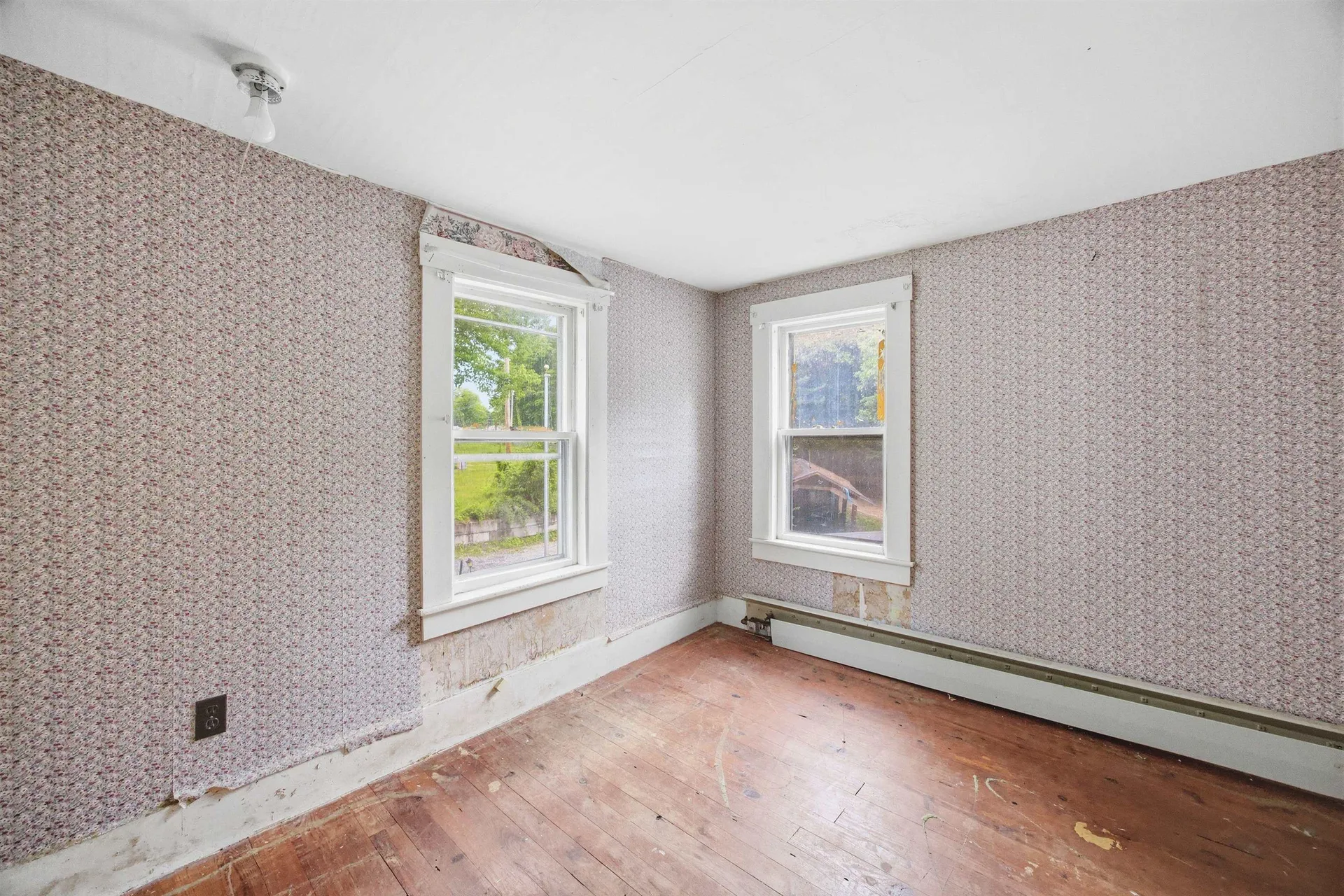24 Sand Hill Road Hill NH 03243