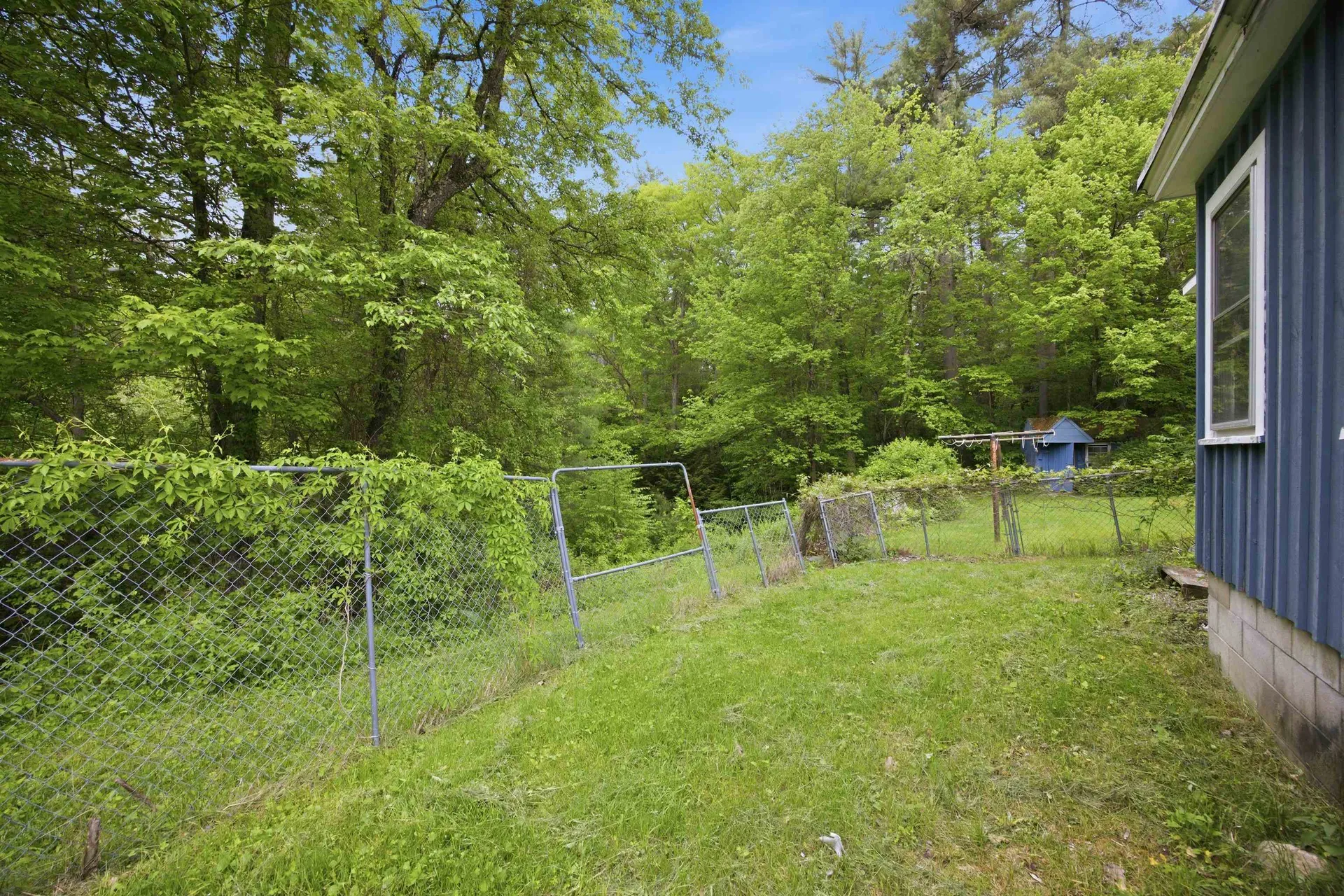 24 Sand Hill Road Hill NH 03243
