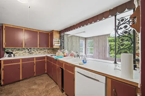 24 Sand Hill Road Hill NH 03243