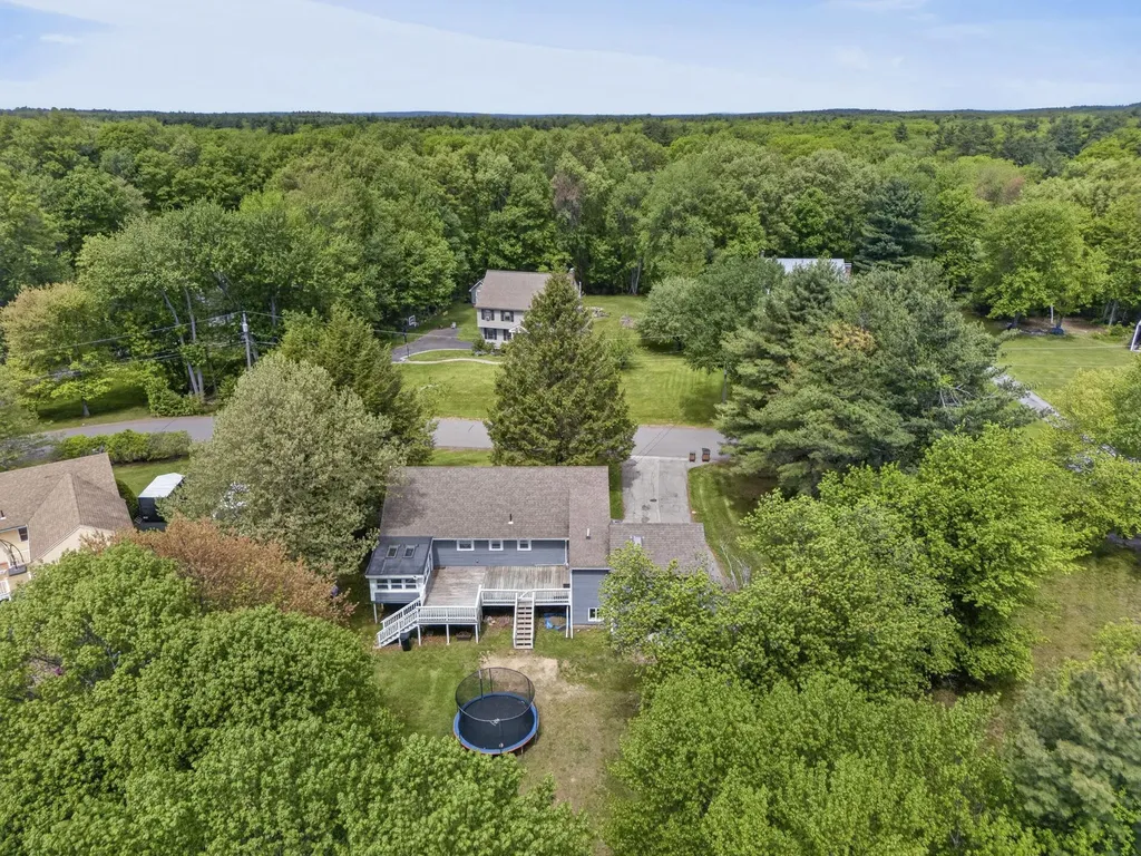 30 Amberwood Drive Atkinson NH 03811