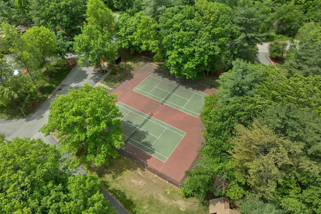 51 Stacey Circle Windham NH 03087