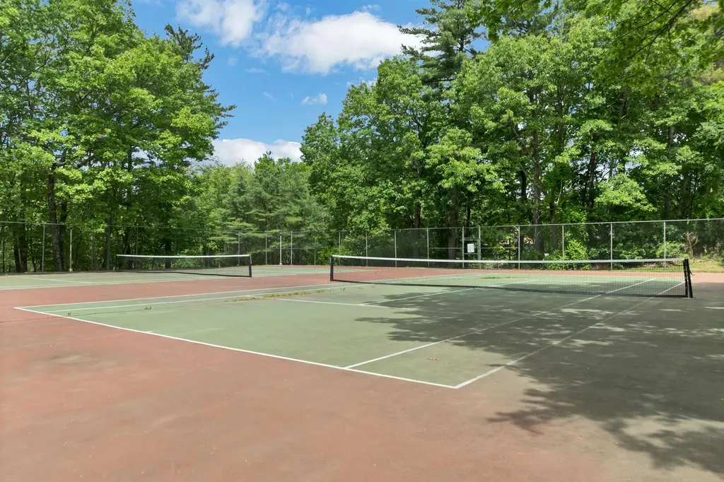 51 Stacey Circle Windham NH 03087