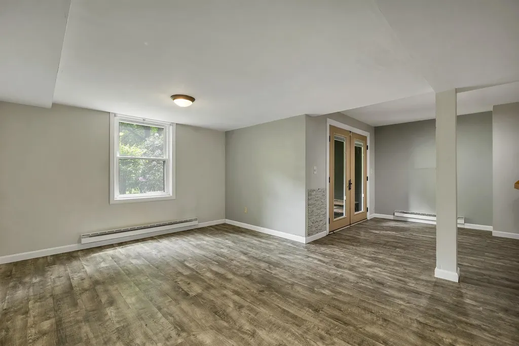 51 Stacey Circle Windham NH 03087