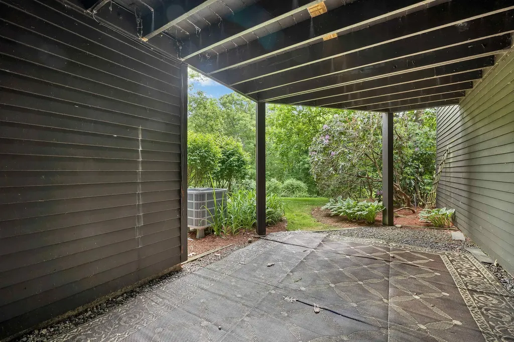 51 Stacey Circle Windham NH 03087