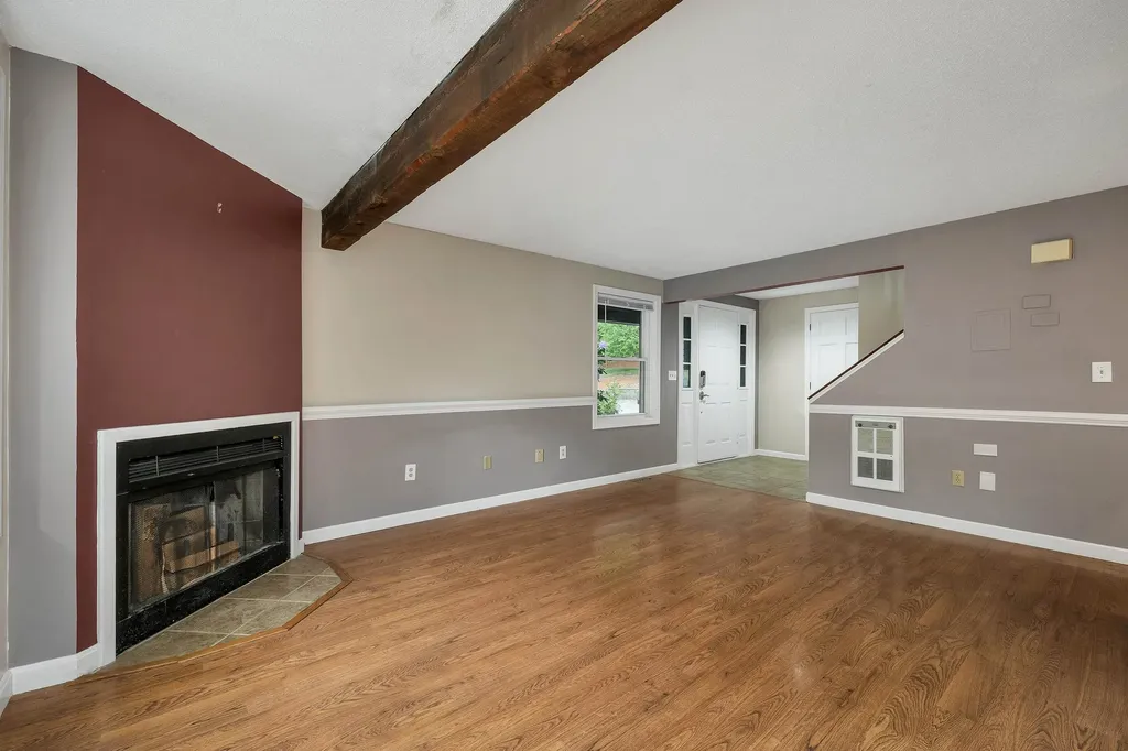 51 Stacey Circle Windham NH 03087