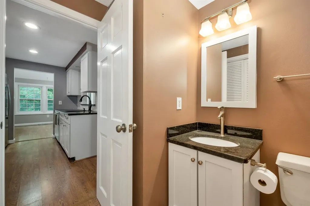 51 Stacey Circle Windham NH 03087