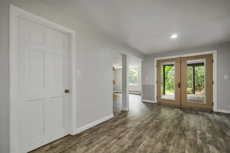 51 Stacey Circle Windham NH 03087