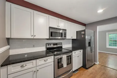 51 Stacey Circle Windham NH 03087