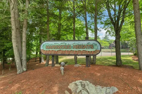 51 Stacey Circle Windham NH 03087