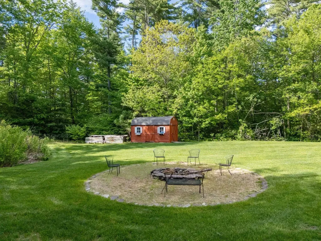 7 Westminster Lane Auburn NH 03032