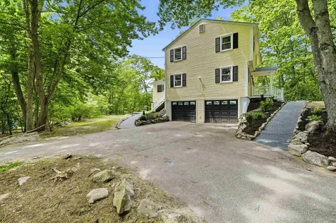 27 Gilcreast Road Londonderry NH 03053