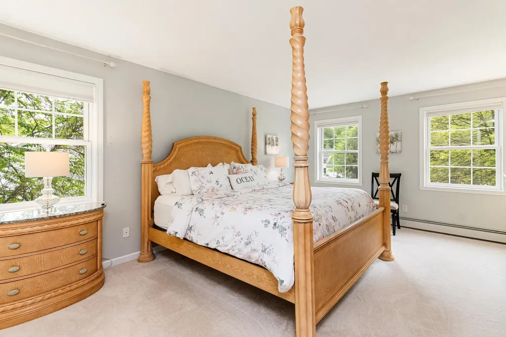 31 Barrett Lane Williston VT 05495