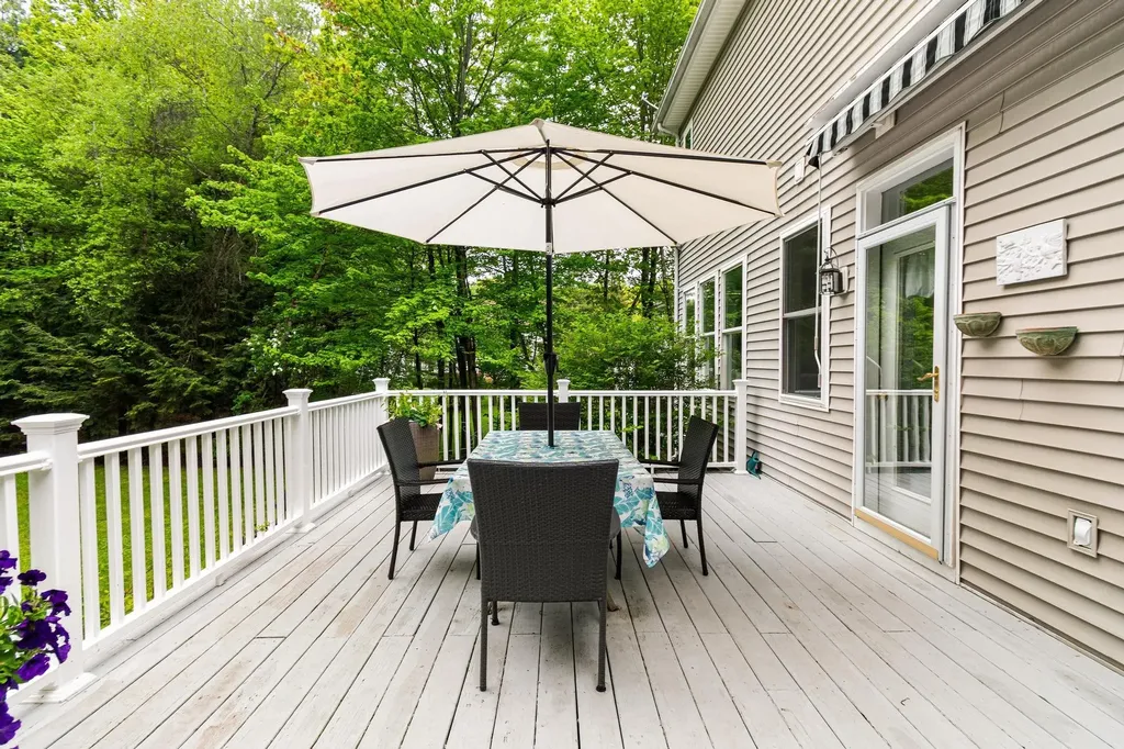 31 Barrett Lane Williston VT 05495