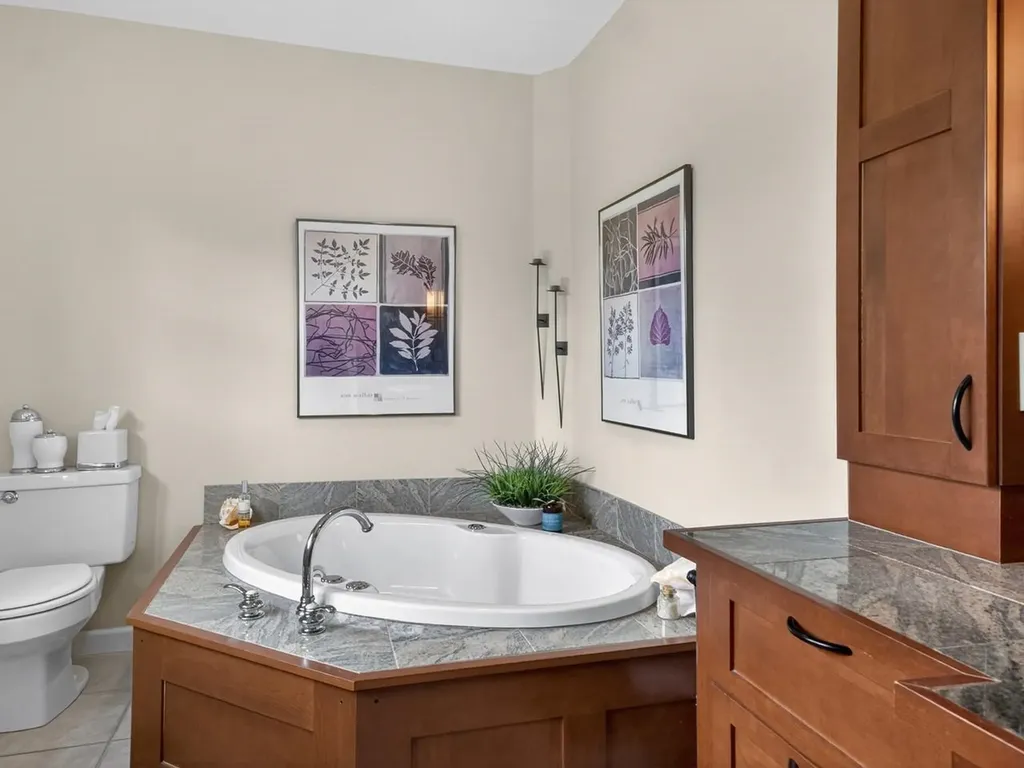 79 Featherbed Lane South Hero VT 05486