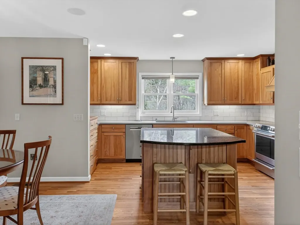 79 Featherbed Lane South Hero VT 05486