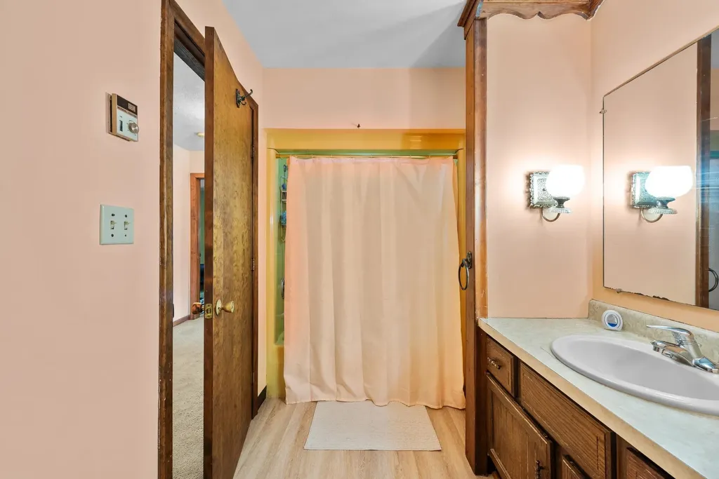 2 Parker Drive Hudson NH 03051